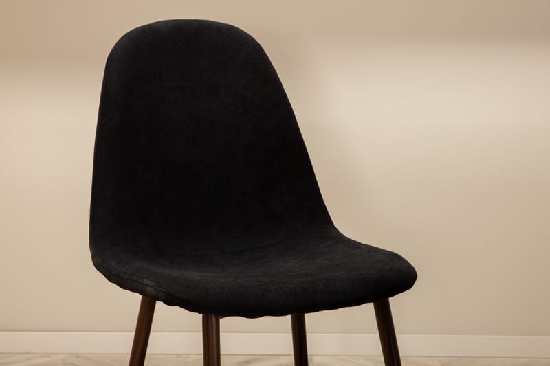 Unos Spisegruppe 200 cm inkl. 4 Pontus Stoler - Valnøttbrun/Svart - Møbler - Bord - Spisegruppe