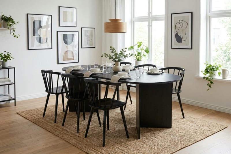 Vera spisegruppe rektangulær 180 cm svart med 6 Tyrö spisestoler - Svart - Møbler - Bord - Spisegruppe
