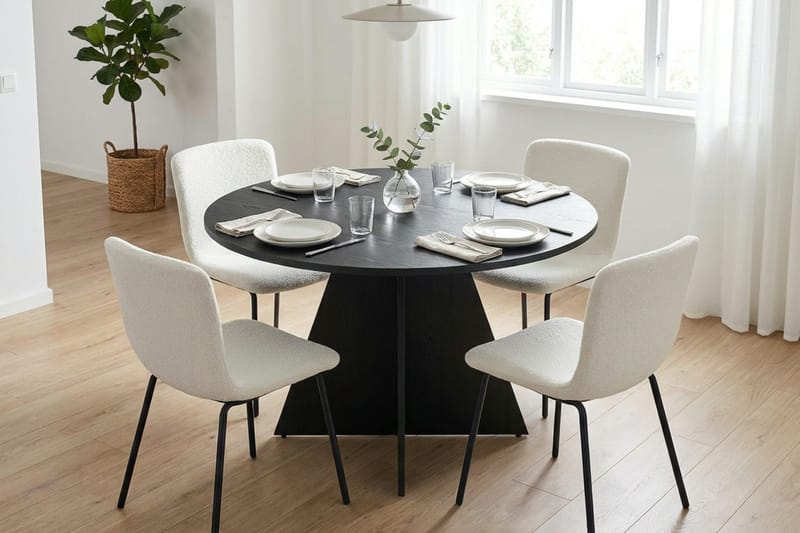 Vera spisegruppe rund 110 cm svart med 4 Katy spisestoler - Svart - Møbler - Bord - Spisegruppe