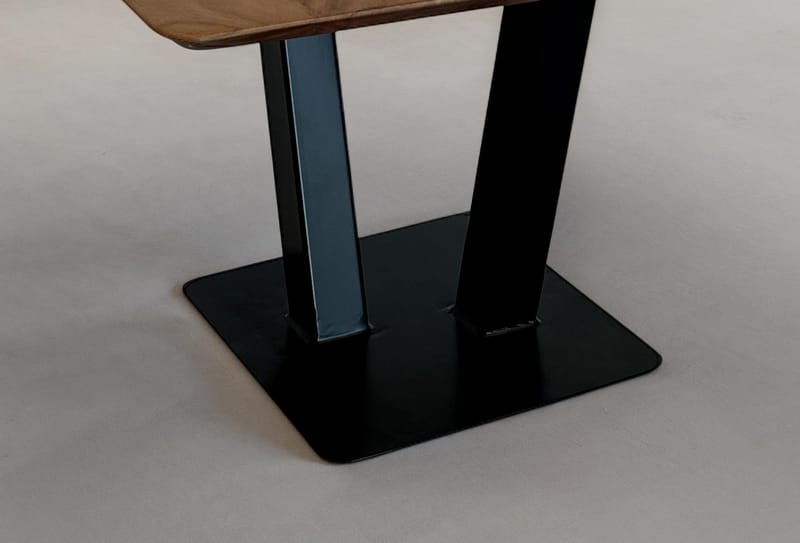 Thyris sofabord 60 cm kvadratisk - Varm brun og svart - Møbler - Bord - Sofabord & salongbord