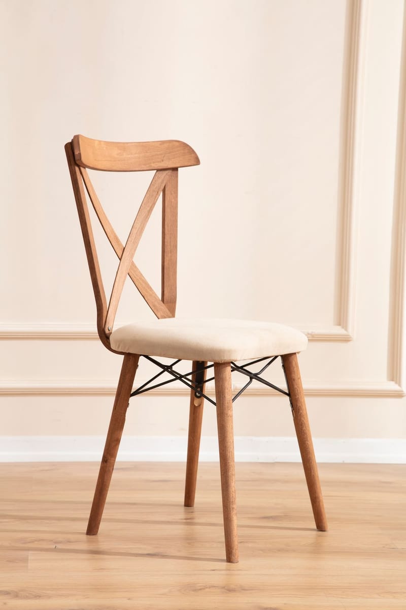 Toolenpas spisegruppe bord 130 cm + 4 stoler - Brun - Møbler - Bord - Spisegruppe