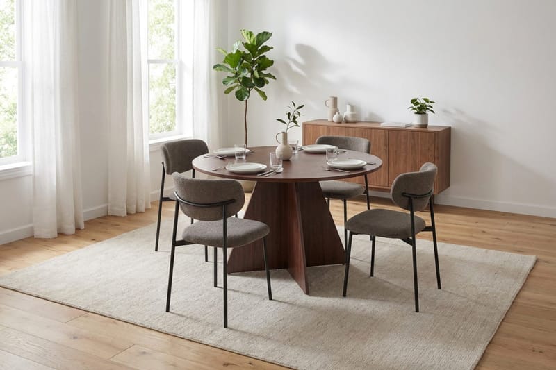 Vera rund spisegruppe 110 cm med 4 Lucy spisestoler - Valnøtt - Møbler - Bord - Spisegruppe