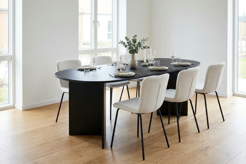 Vera spisegruppe rektangulær 220 cm svart med 6 Katy spisestoler - Svart - Møbler - Bord - Spisegruppe