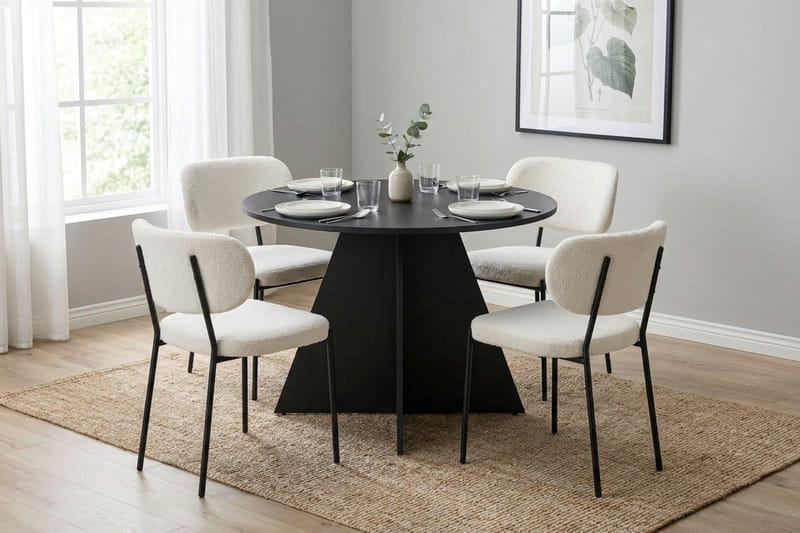 Vera spisegruppe rund 110 cm svart med 4 Gemmiano spisestoler - Svart - Møbler - Bord - Spisegruppe