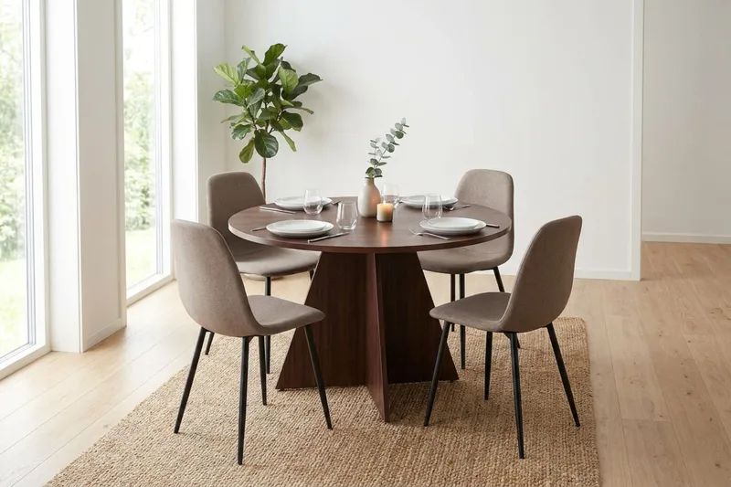 Vera spisegruppe rund 110 cm valnøtt med 4 Nibe spisestoler - Valnøtt - Møbler - Bord - Spisegruppe