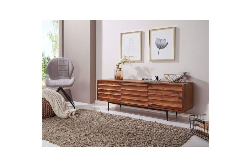 Lavbord Wohnling Heltre med oppbevaring 3 dører landlig stil - Møbler - TV- & Mediamøbler - TV-skap