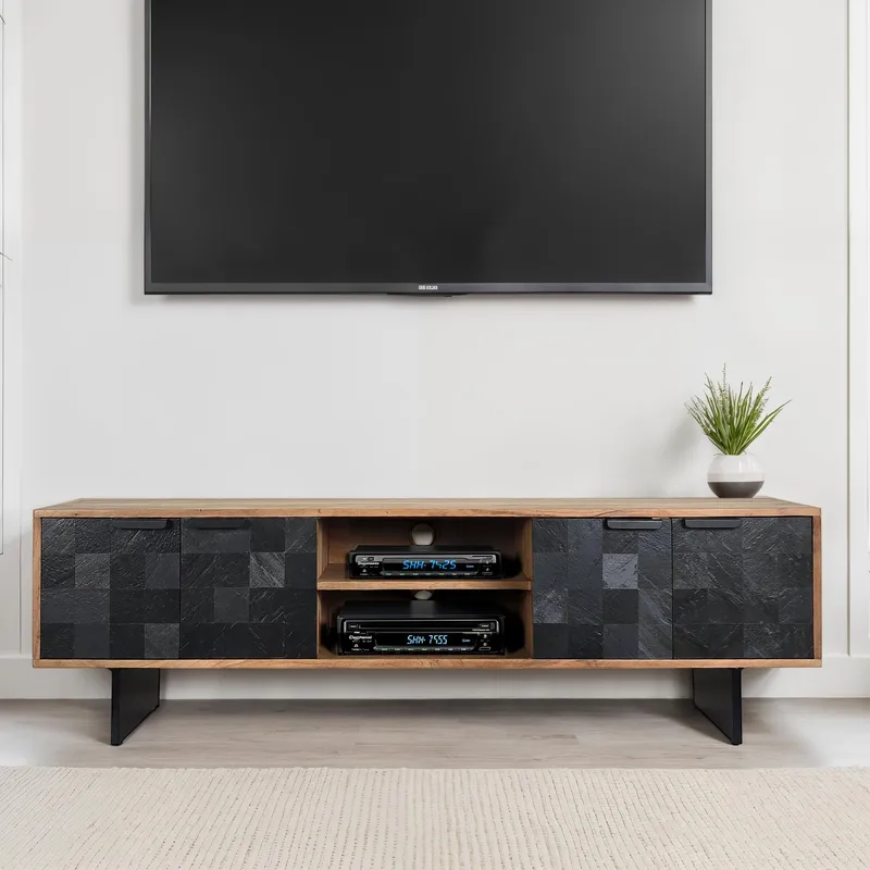 Olvian TV-benk 150 cm i massivt akasietre med fronter i steinlook og metall - Møbler - TV- & Mediamøbler - TV benk & mediabenk