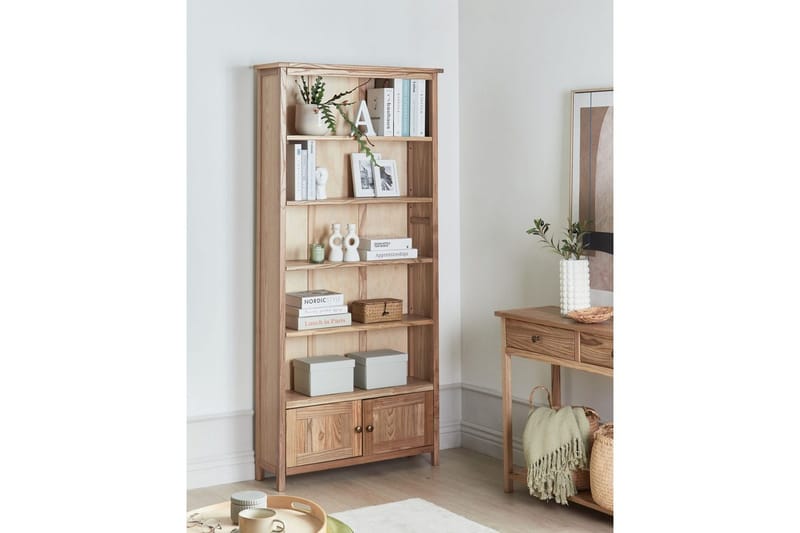 Salton Bokhylle 85 cm i Eik - Lysebrun - Oppbevaring - Hylle - Bokhylle