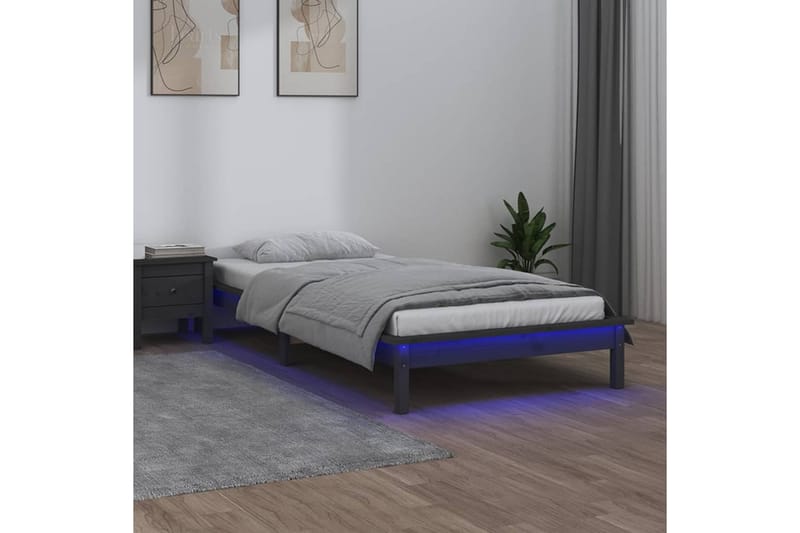 beBasic Sengeramme med LED grå 100x200 cm heltre - GrÃ¥ - Sengeramme & sengestamme
