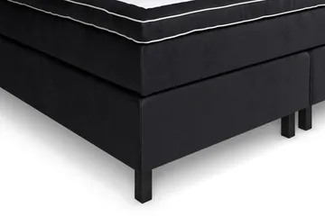 Celine Kontinentalseng 210x210 cm - Svart/Fløyel - Møbler - Senger - Kontinentalsenger