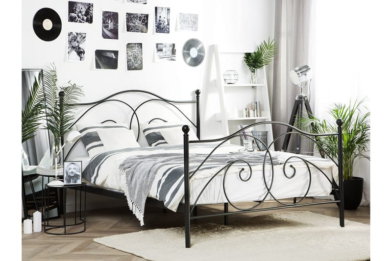 Eppy Sengramme 140x200 cm - Svart - Møbler - Senger - Sengeramme & sengestamme