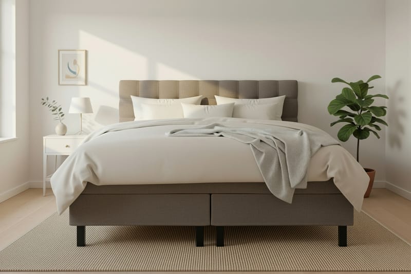 Hilton Komplett Sängpaket 160x200 cm Kontinentalsäng med rutad sänggavel i teddy - Brun / Teddy - Møbler - Senger - Kontinentalsenger