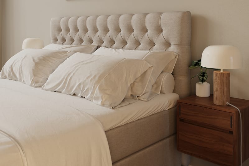 Hilton lyx Komplett Sengpakke 180x200 cm Kontinentalseng med knappet sengegavl - Lys Beige - Møbler - Senger - Kontinentalsenger