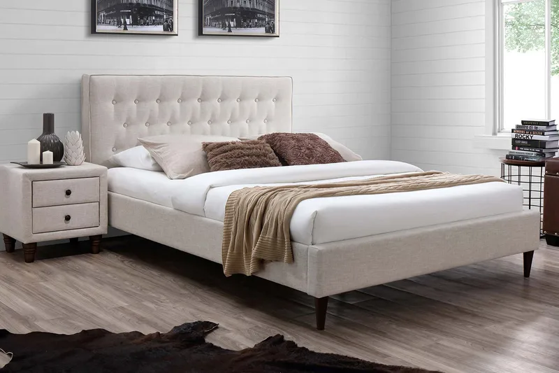Emilia Sengepakke 140x200 cm i Stoff med Sengegavl + Overmadrass med Fasthetsgrad Fast, Beige