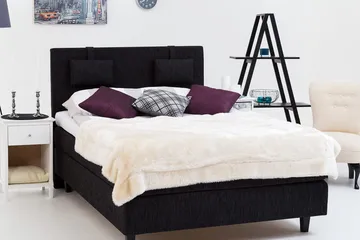 Charleston Kontinentalseng 120x200 - Svart - Møbler - Senger - Enkeltsenger