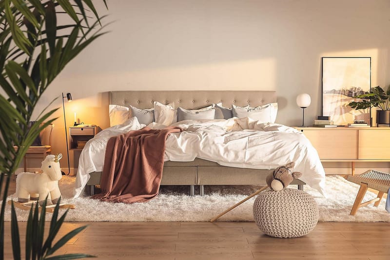 Ella Familieseng 240x200 cm - (+Flere valg) Muldvarp - Møbler - Senger - Kontinentalsenger