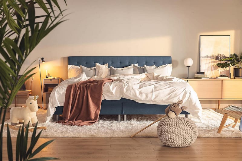 Familieseng Rebeca 240x200 cm - (+Flere valg) Mørkeblå - Møbler - Senger - Kontinentalsenger