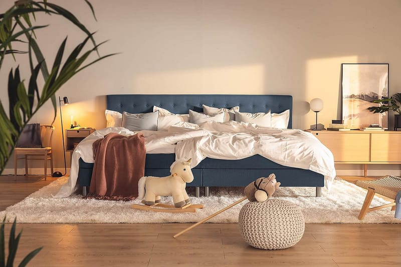 Familieseng Rebeca 280x200 cm - (+Flere valg) Mørkeblå - Møbler - Senger - Kontinentalsenger