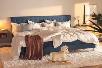 Familieseng Rebeca 280x200 cm - (+Flere valg) Mørkeblå - Møbler - Senger - Kontinentalsenger