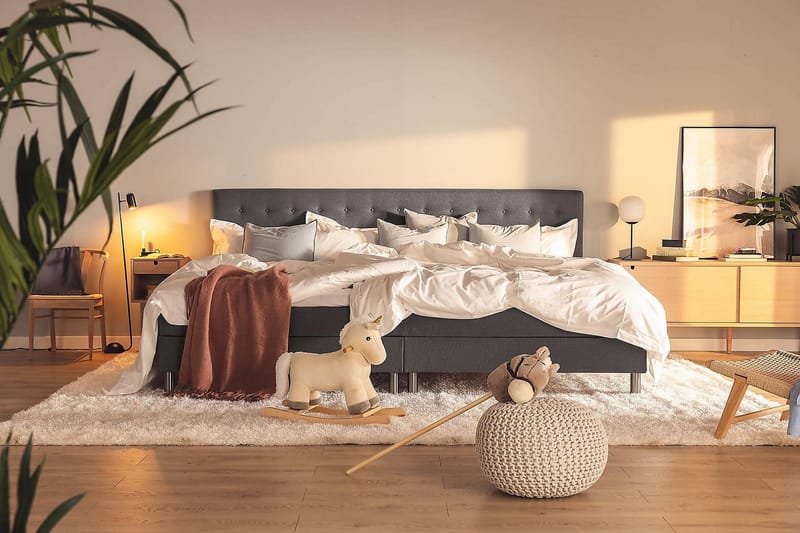 Familieseng Rebeca 280x200 cm - (+Flere valg) Mørkegrå - Møbler - Senger - Kontinentalsenger