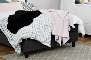 Jolie Kontinentalseng 160x200 - Svart - Møbler - Senger - Kontinentalsenger