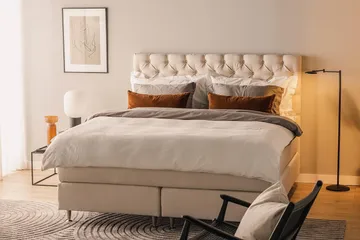 Oslo Lyx Sengepakke Boucle 180x200 Dypheftende Gavl - Lysebeige - Møbler - Senger - Kontinentalsenger