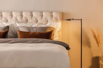 Oslo Lyx Sengepakke Boucle 180x200 Dypheftende Gavl - Lysebeige - Møbler - Senger - Kontinentalsenger