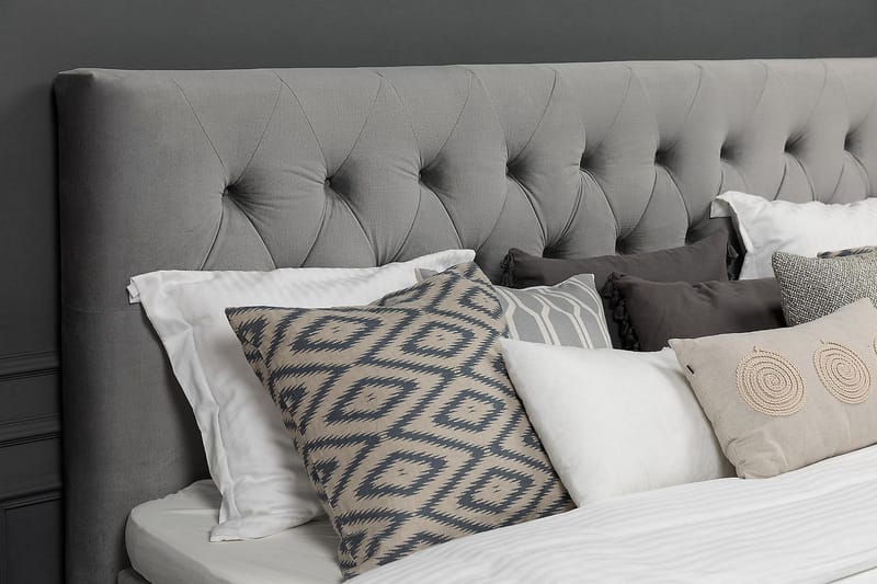 Royal Velvet Komplett Sengepakke 160x200 cm - Lysegrå med Høye Sølvben - Møbler - Senger - Kontinentalsenger
