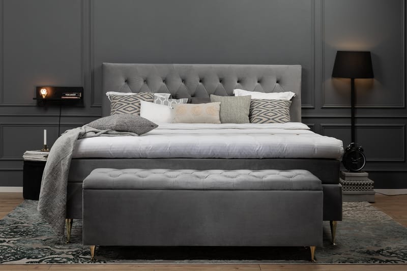 Royal Velvet Komplett Sengepakke 180x200 cm - Lysegrå Fløyel/Høye Gullben - Møbler - Senger - Kontinentalsenger