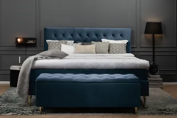 Royal Velvet Kontinentalseng 210x210 cm - Mørkeblå Fløyel/Høye Gullben - Møbler - Senger - Kontinentalsenger