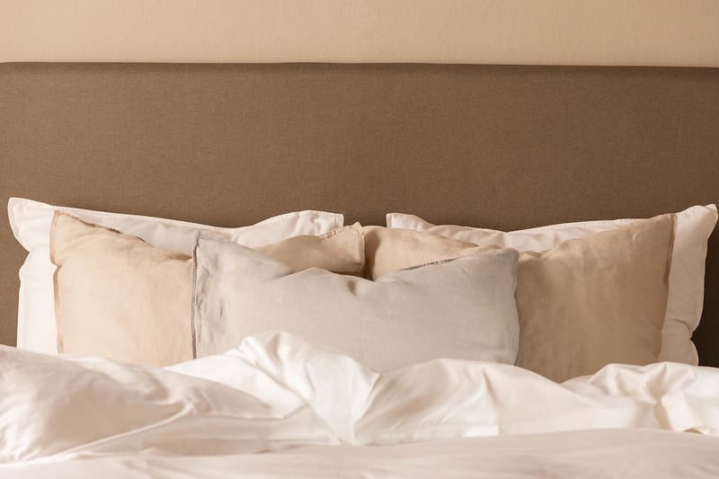 Sengepakke Nayaka 120x200 Skummadrass - Glatt gavl Brun - Møbler - Senger - Kontinentalsenger