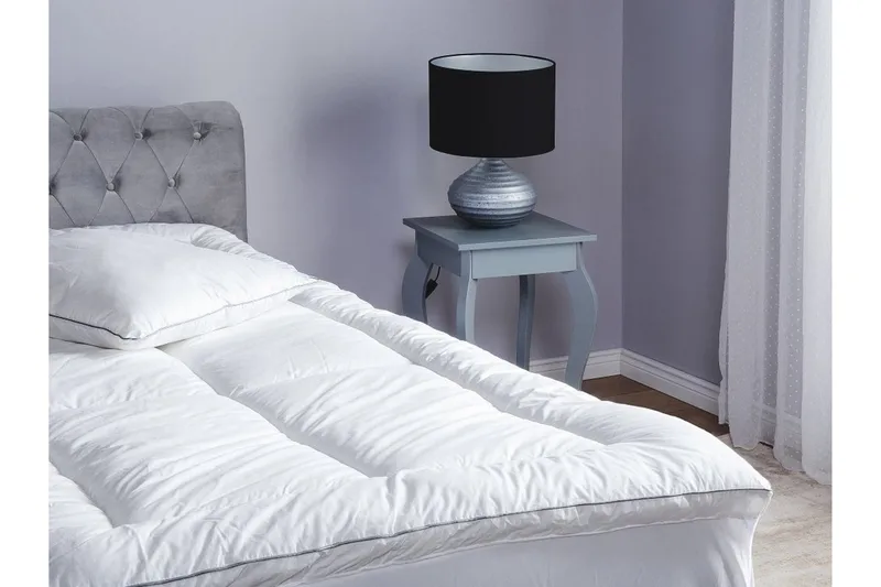 Trivor Overmadrass 160 200 cm - Hvit - Møbler - Senger - Madrasser - Overmadrass