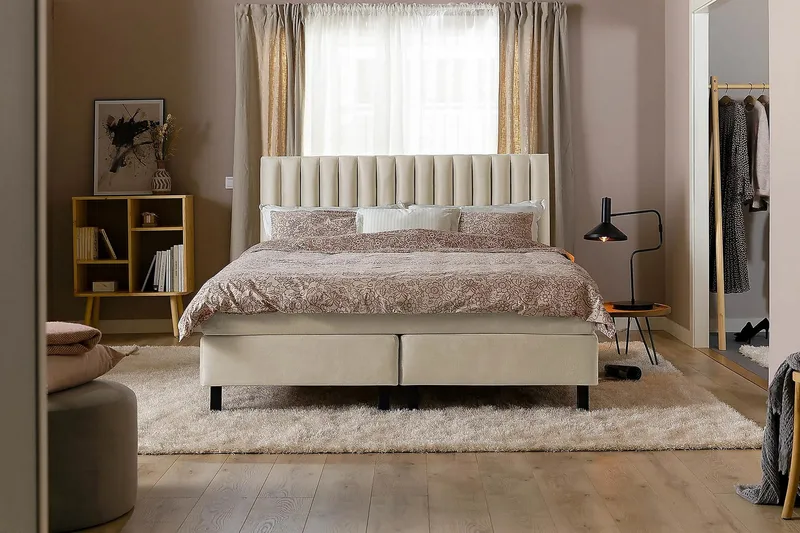 Princess Kontinentalseng 140x200cm - Beige/Fløyel - Møbler - Senger - Kontinentalsenger