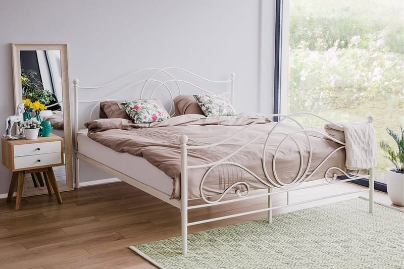 Dobbeltseng Lyra 160 - Hvit - Møbler - Senger - Sengeramme & sengestamme
