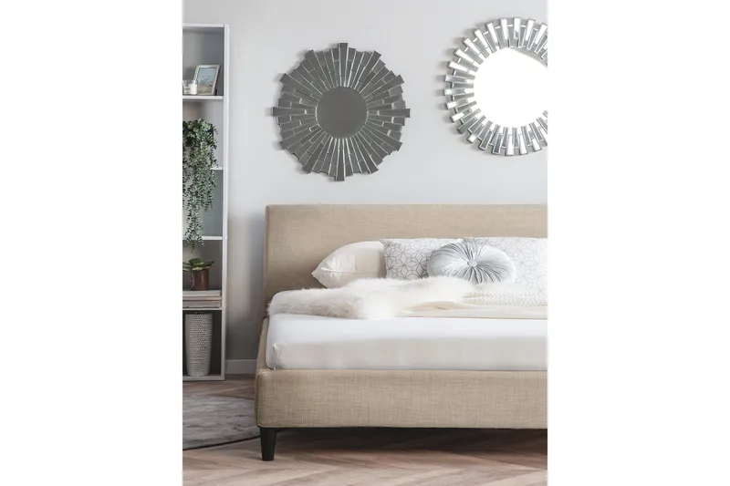 Fitou Sengeramme 160x200 cm i Stoff med Sengegavl - Beige - Møbler - Senger - Sengeramme & sengestamme