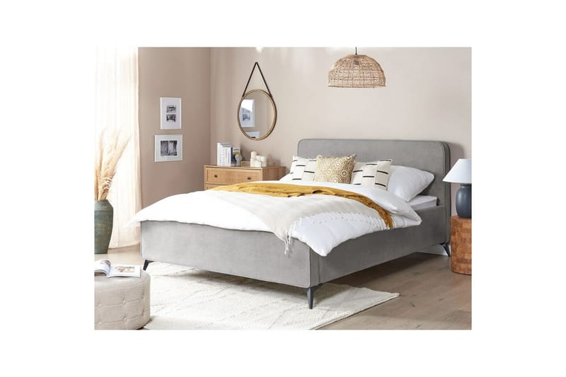 Seng med lamellbunn Valognes - Grå, svart, 160x200 cm - Møbler - Senger - Sengeramme & sengestamme