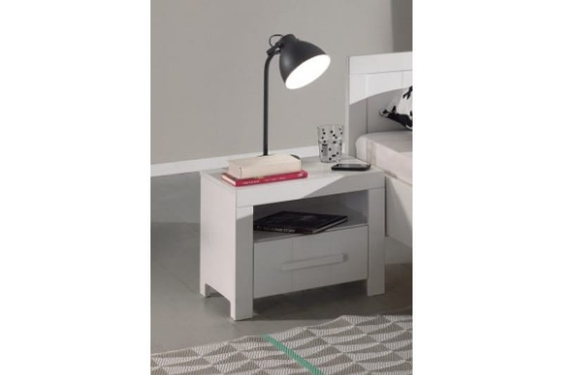 Seng med ribbebunn nattbord to-dørs garderobe Erik - Møbler - Senger - Møbelsett til soverom