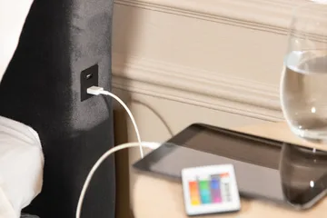 Oppbevaringsseng Alessia med LED-belysning 180x200 - Mørkgrå Fløyel - Møbler - Senger - Senger med oppbevaring