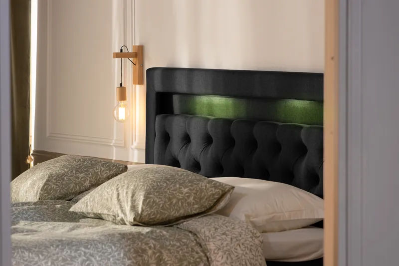 Oppbevaringsseng Alessia med LED-belysning 160x200 - Svart - Møbler - Senger - Senger med oppbevaring