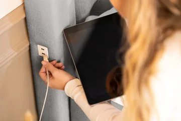 Oppbevaringsseng Alessia med LED-belysning 180x200 - Grå / Lysgrå - Møbler - Senger - Senger med oppbevaring