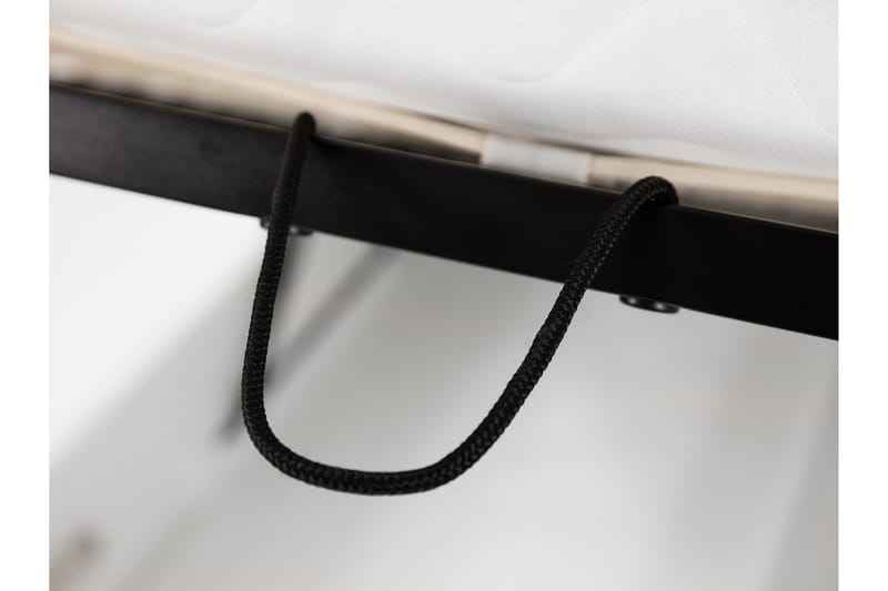 Dynir Sengeramme 140x200 cm - Hvit - Møbler - Senger - Sengeramme & sengestamme