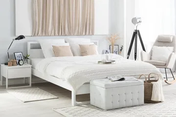 Giulia Dobbeltseng 180 | 200 cm - Hvit - Møbler - Senger - Sengeramme & sengestamme