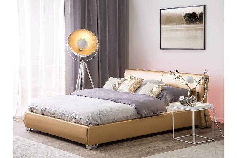 Lesh Dobbelseng med LED 180x200 Gull Gull - Gull - Møbler - Senger - Sengeramme & sengestamme