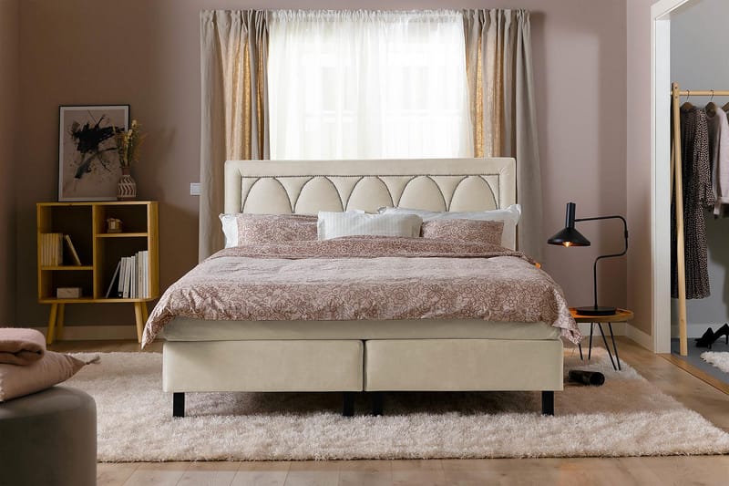 Leva Sengegavl 120cm - Beige/Fløyel - Møbler - Senger - Sengetilbehør - Sengegavl