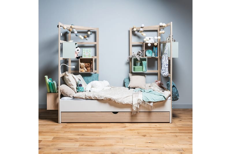 STIGE Kommode Tre / Natur - VOX - Møbler - Senger - Sengetilbehør - Oppbevaring til senger