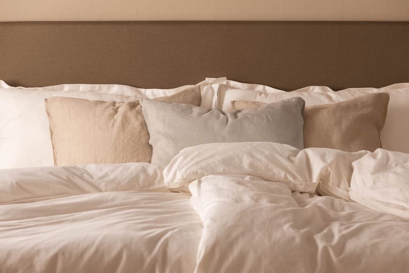 Scarlett Knappet gavl 90 - Brun - Møbler - Senger - Sengetilbehør - Sengegavl