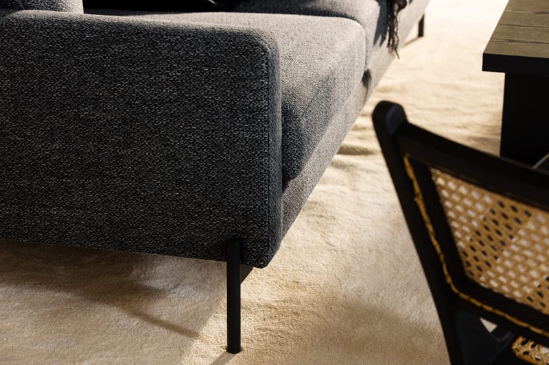 2-seters sofa Lekker med dekorative puter - Mørkegrå - 2 seter sofa
