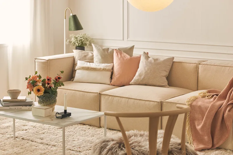 Cubo 4-seters Dyp Modulsofa i Stoff - Beige - Møbler - Sofaer - 3 seter sofa