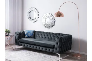 Sotra Dyp Chesterfield Fløyelssofa - Grå - Møbler - Sofaer - 3 seter sofa