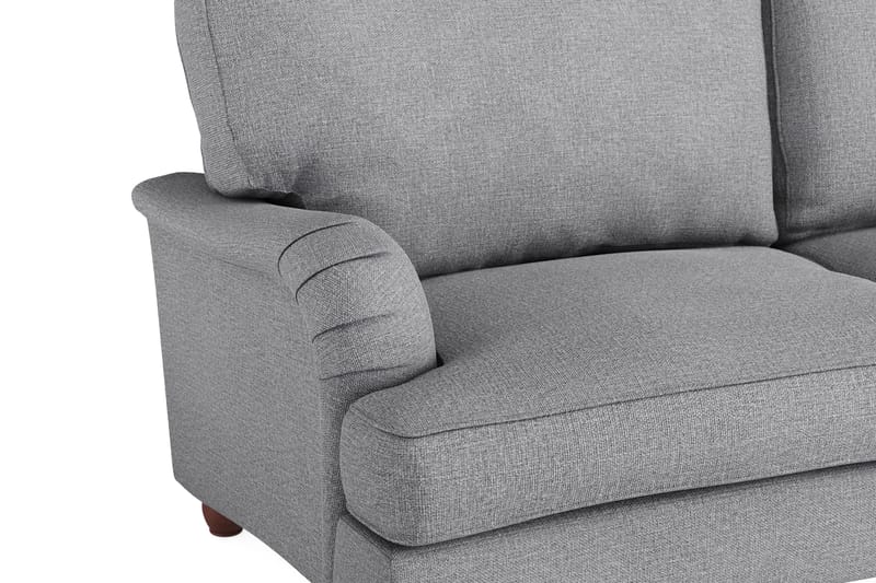 Howard Lyx 4-seters Svunget Stoffsofa - Lys grå - Møbler - Sofaer - 4 seter sofa